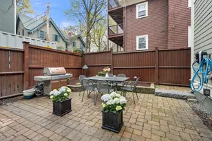 221 Freeman St, Brookline, MA 02446 - Photo 27
