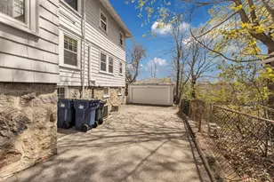 38 Guernsey St, Boston, MA 02131 - Photo 27
