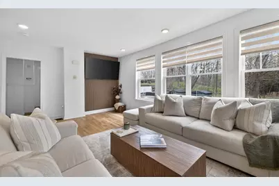 12 Linden St, Berlin, MA 01503 - Photo 5