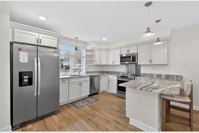 12 Linden St, Berlin, MA 01503 - Photo 1