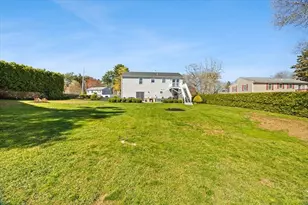 82 Gifford Ave, Dartmouth, MA 02747 - Photo 5