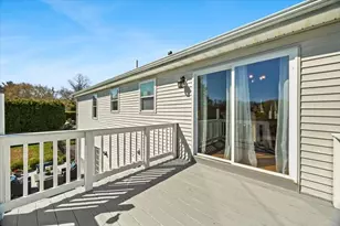 82 Gifford Ave, Dartmouth, MA 02747 - Photo 35