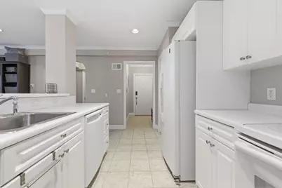 27-29 Commonwealth #1, Newton, MA 02467 - Photo 5