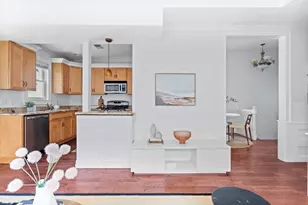 5 Newhill Pl, Boston, MA 02127 - Photo 7