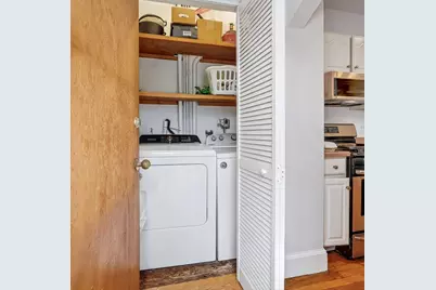 760-762 E 5th St #1, Boston, MA 02127 - Photo 7