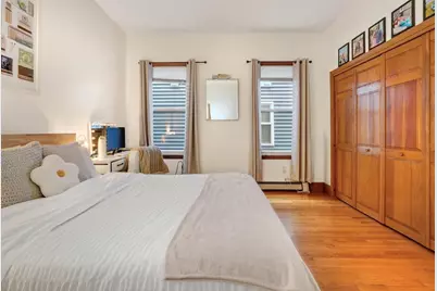 760-762 E 5th St #1, Boston, MA 02127 - Photo 9