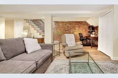 760-762 E 5th St #1, Boston, MA 02127 - Photo 15