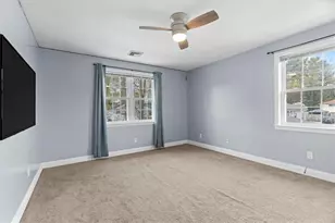 515 Pleasant, Pawtucket, RI 02860 - Photo 21