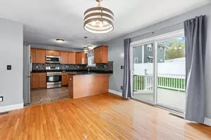 515 Pleasant, Pawtucket, RI 02860 - Photo 13