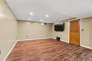 515 Pleasant, Pawtucket, RI 02860 - Photo 33