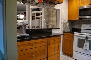 394 Essex St, Salem, MA 01970 - Photo 11