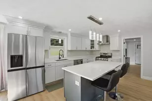 181 Green St, Stoneham, MA 02180 - Photo 3