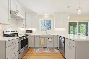 39 Briar Dr, Milford, MA 01757 - Photo 3