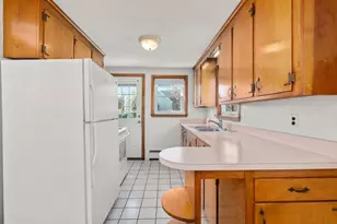 196 Hill St, Norwood, MA 02062 - Photo 7