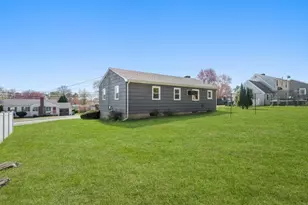 196 Hill St, Norwood, MA 02062 - Photo 29