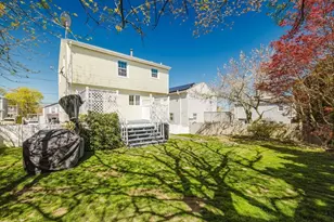 111 Foxboro Ave, Portsmouth, RI 02871 - Photo 5