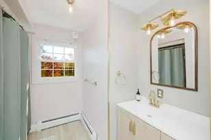 111 Foxboro Ave, Portsmouth, RI 02871 - Photo 31