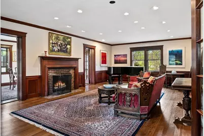 24 Radcliff Rd, Newton, MA 02468 - Photo 3