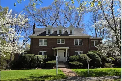 24 Radcliff Rd, Newton, MA 02468 - Photo 39