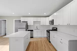 22 Demers St, Grafton, MA 01519 - Photo 5