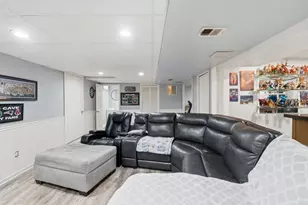240 Horizon Wy, Fall River, MA 02720 - Photo 11