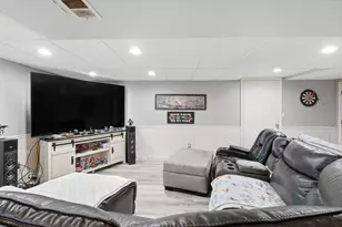 240 Horizon Wy, Fall River, MA 02720 - Photo 7