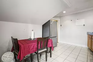 193 Hamilton St, Boston, MA 02122 - Photo 11