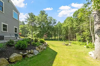 8 Stearns Road, Upton, MA 01568 - Photo 5