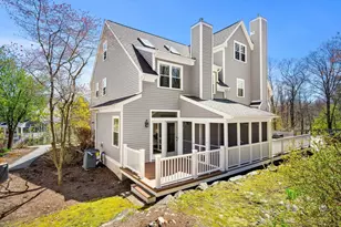 25 Pond Ln, Burlington, MA 01803 - Photo 31