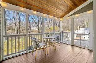 25 Pond Ln, Burlington, MA 01803 - Photo 27