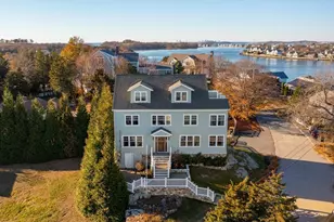 77 Salisbury St, Hull, MA 02045 - Photo 3