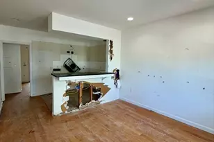 8-12 Leeds St, Boston, MA 02127 - Photo 11