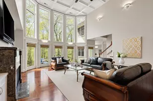 19 Douglas Rd, Lexington, MA 02421 - Photo 3