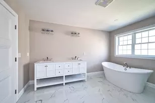 532 Old Warren Rd, Swansea, MA 02777 - Photo 21