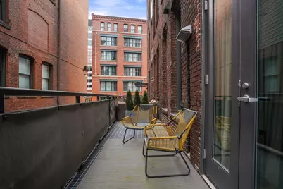 346-354 Congress St #106, Boston, MA 02210 - Photo 9
