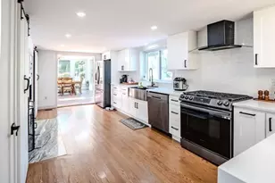 38 N Main St, Middleton, MA 01949 - Photo 5