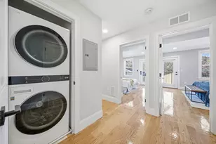 31 Boardman St, Boston, MA 02128 - Photo 13