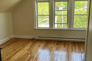 1060 Pleasant St, Worcester, MA 01602 - Photo 11