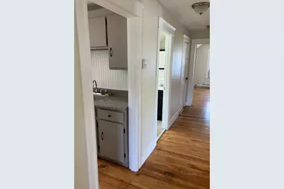 1060 Pleasant Street #3, Worcester, MA 01602 - Photo 9