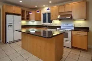 27 Sullivan Ave, Newton, MA 02464 - Photo 3