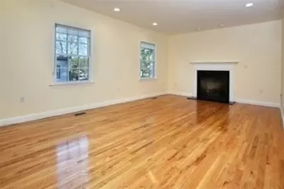 27 Sullivan Avenue, Newton, MA 02464 - Photo 3