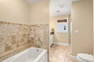 18 Hovey St, Newton, MA 02458 - Photo 17
