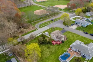 18 Duke St, Somerset, MA 02726 - Photo 31