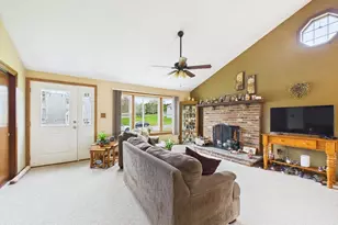 18 Duke St, Somerset, MA 02726 - Photo 11