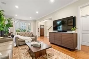221 Freeman St, Brookline, MA 02446 - Photo 7