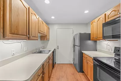 8 Post Oak Ln #20, Natick, MA 01760 - Photo 21