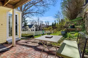 40 R Prospect St, Marblehead, MA 01945 - Photo 3