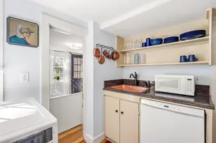 40 R Prospect St, Marblehead, MA 01945 - Photo 13