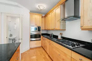 11 Vandine St, Cambridge, MA 02141 - Photo 5