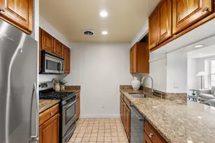 17 Bowdoin St, Boston, MA 02114 - Photo 13